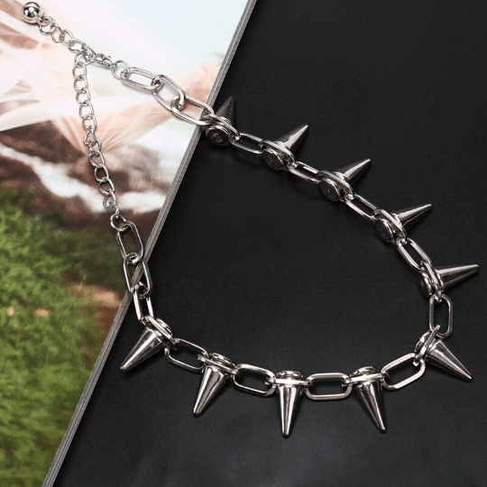 Rivet Choker Spike necklace