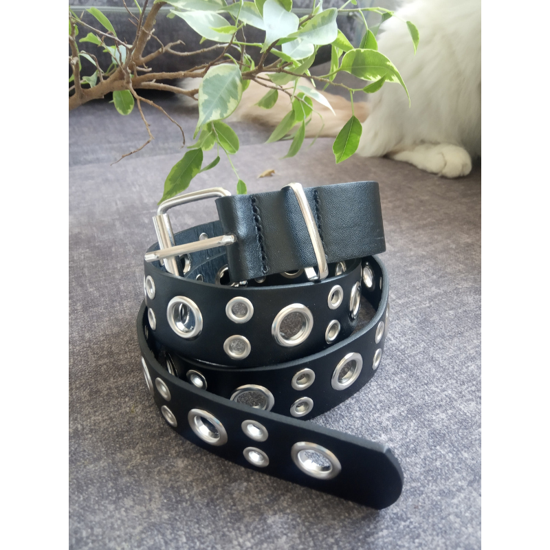 Grommet Belt