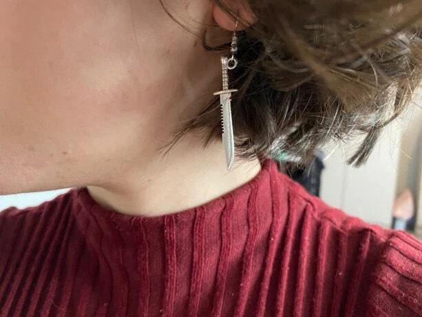 ANIMAE KNIFE EARRINGS