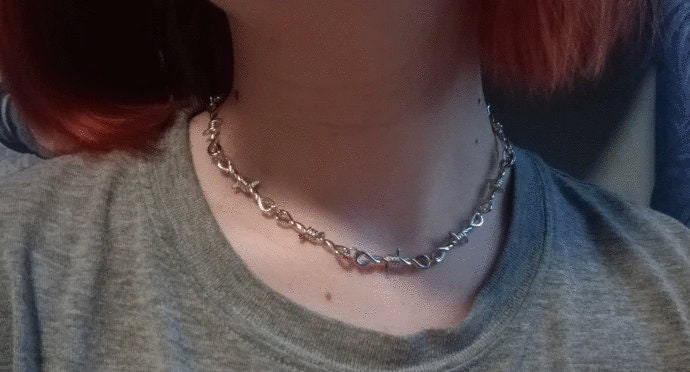 Barbed Wire Necklace Spike