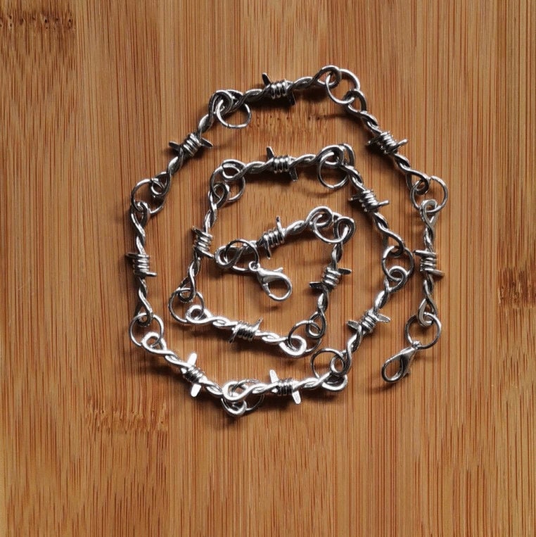 Barbed Wire Necklace Spike