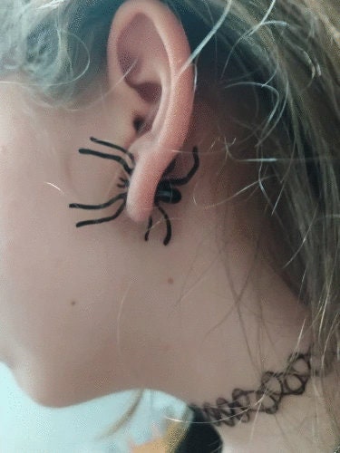 Black Halloween Spider Earrings