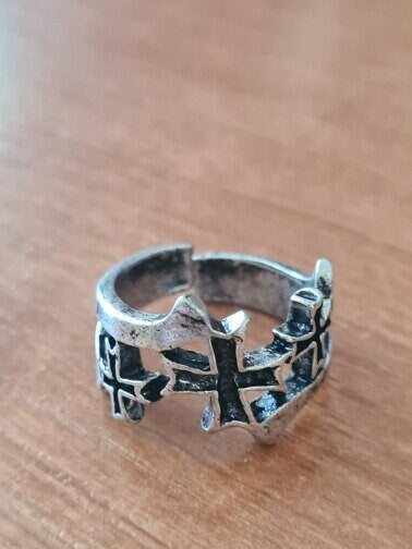 Cross Ring