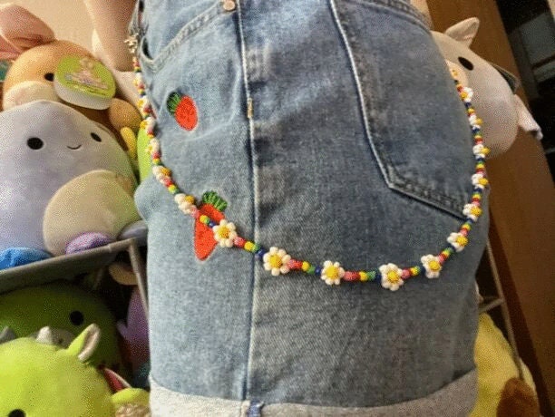 Daisy Flower Beaded Chain Belt