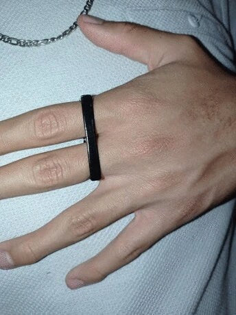 Black knuckle Ring